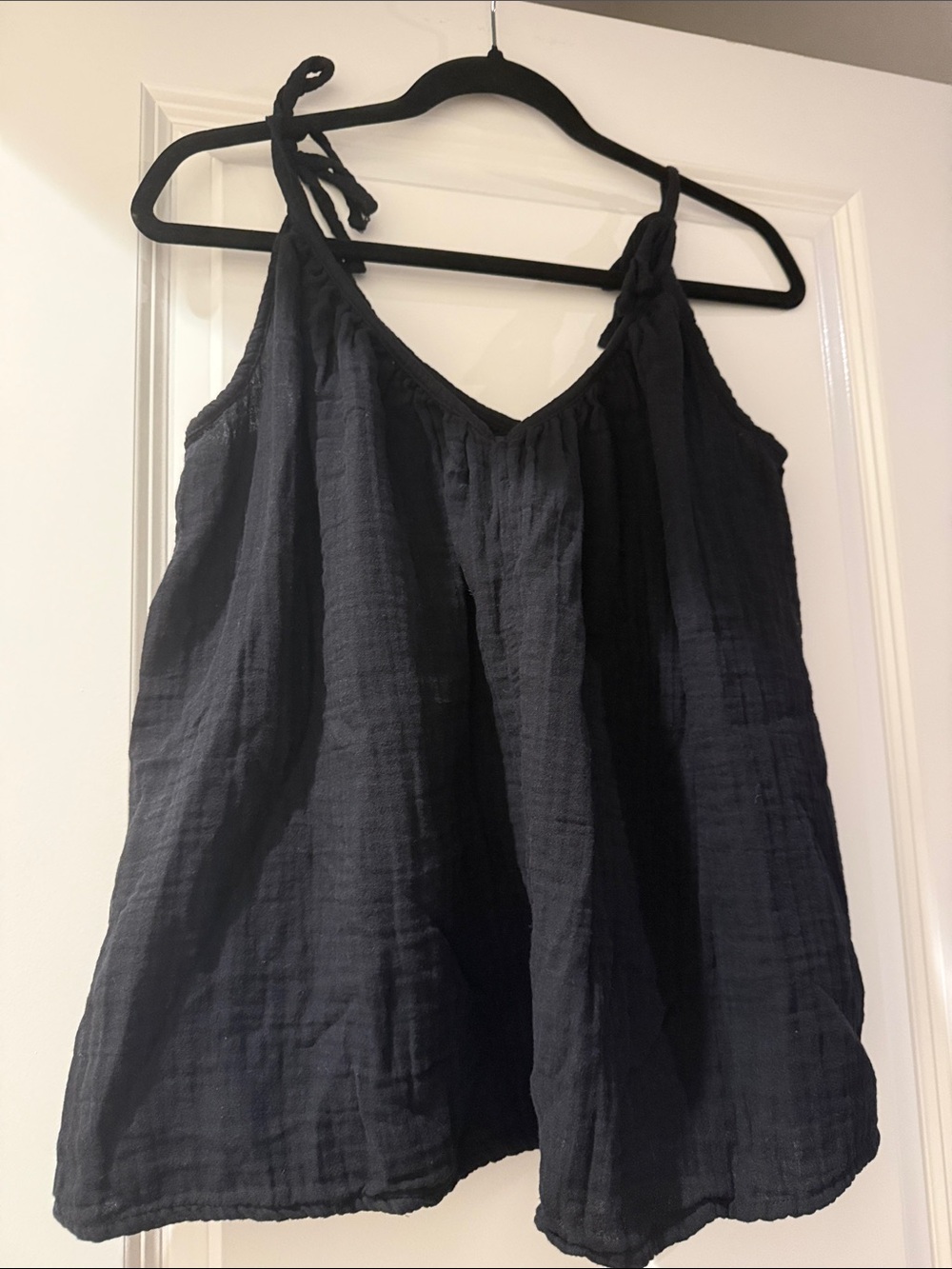 Old Navy Black Tie-Shoulder Flowing Camisole